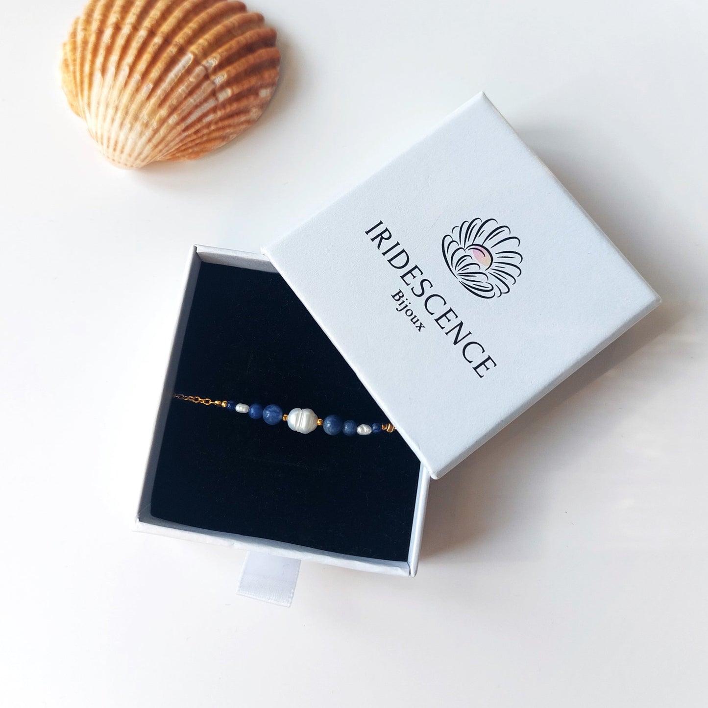 Bracelet en sodalite dans son packaging