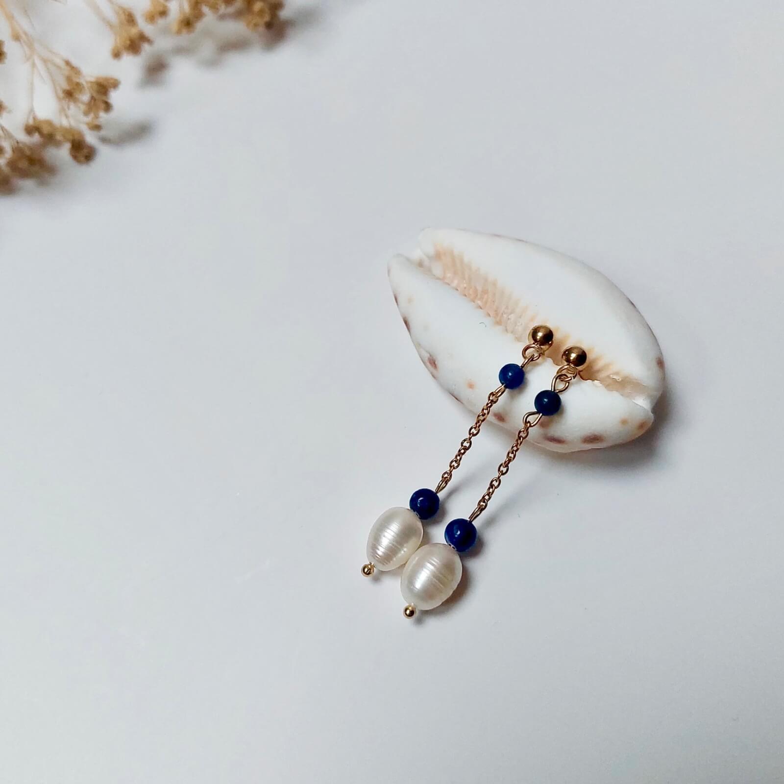Paire de boucles d'oreilles pendantes en acier inoxydable, perles d'eau douce et sodalite bleu