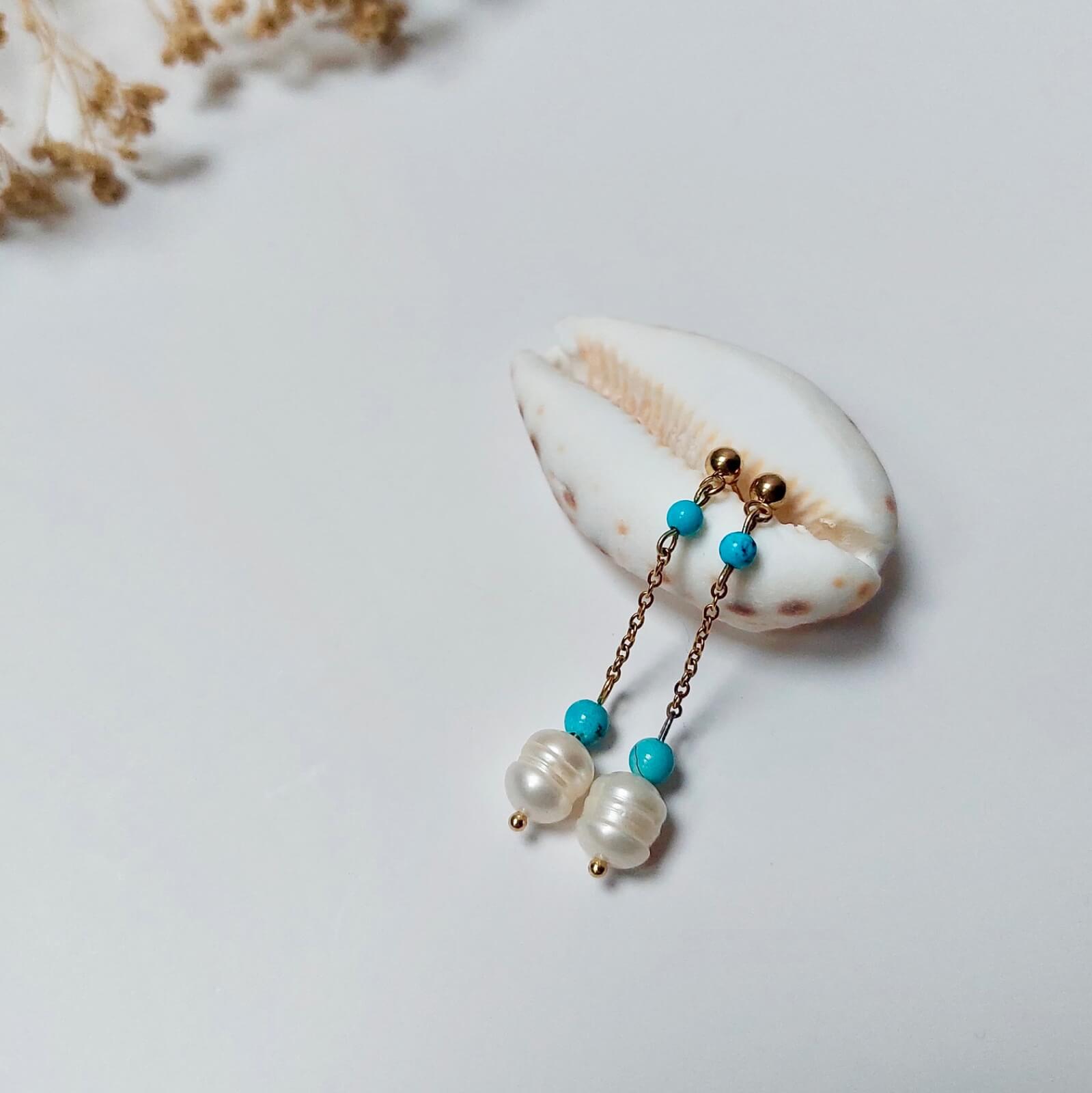 Paire de boucles d'oreilles pendantes en acier inoxydable, perles d'eau douce et turquoise