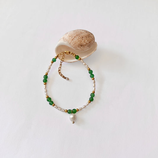 bracelet pour femme en perles d'eau douce et pierre aventurine verte