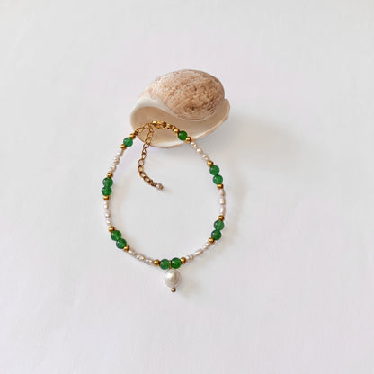 bracelet pour femme en perles d'eau douce et pierre aventurine verte