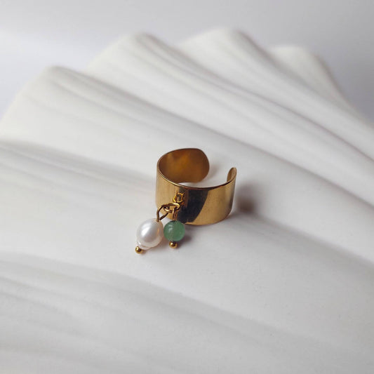 Bague en acier inoxydable à breloques d'aventurine verte et de perle d'eau douce.