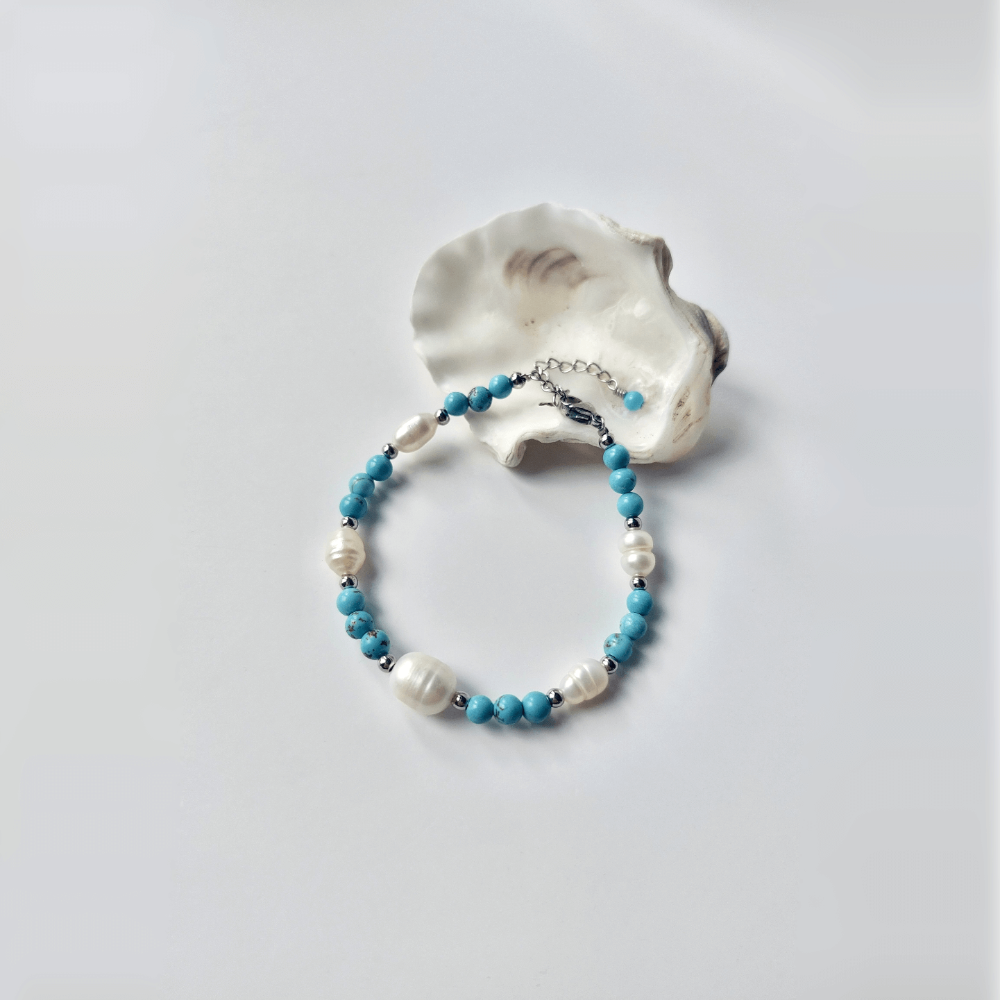 bracelet pour femme en acier inoxydable argenté, perles d'eau douce et pierres de turquoise bleue