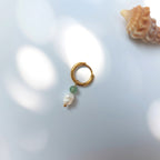 Mono boucle unisexe en acier inoxydable, petite créole avec perle d'eau douce et aventurine.